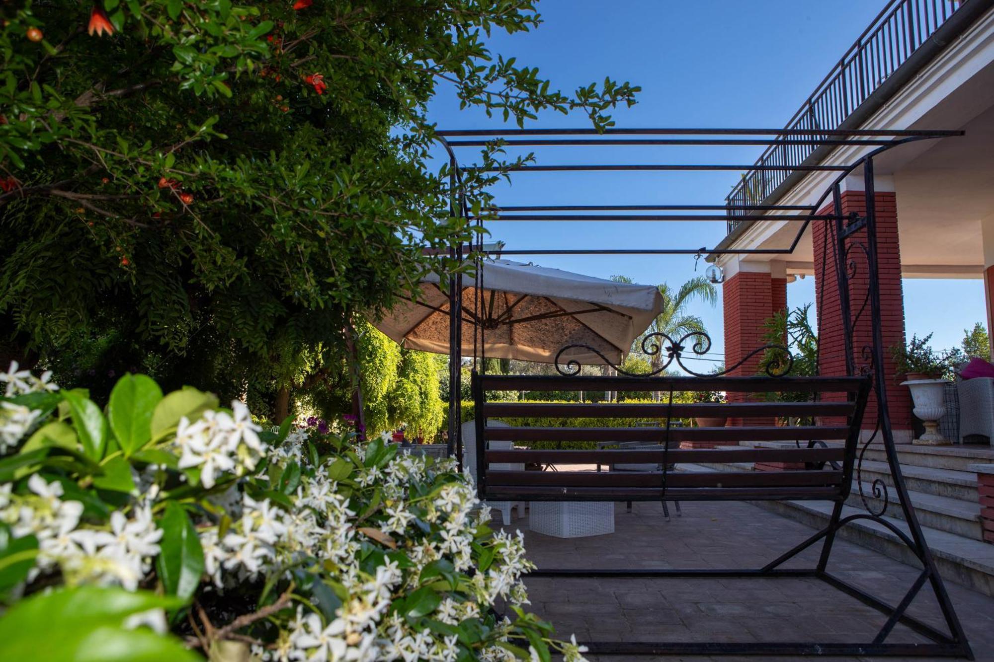 Relais Villa Italia Selcetta Екстериор снимка